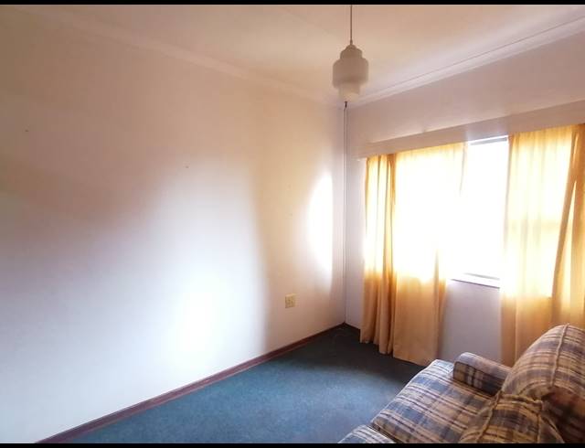 3 BEDROOM APARTMENT SOLD IN STILFONTEIN EXT 3